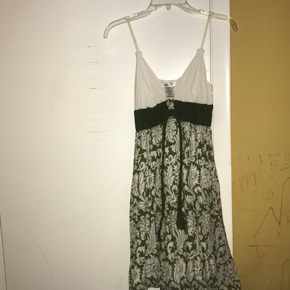 Green/White dress with floral print